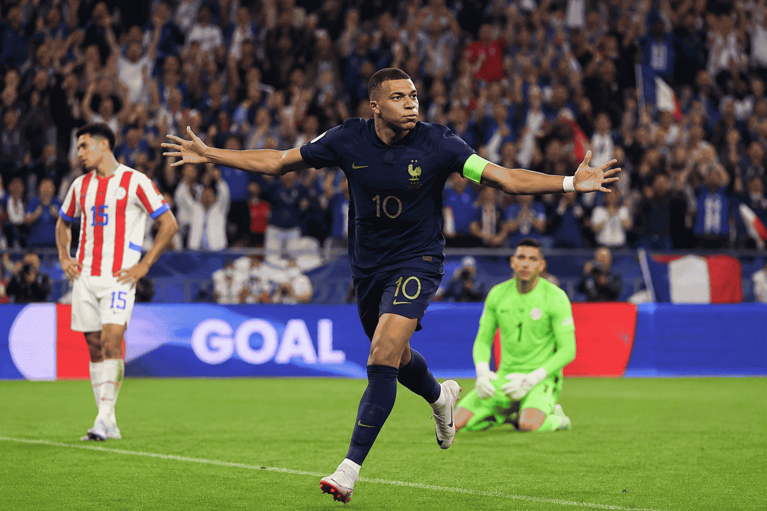 França vence o Paraguai com gol de Mbappé e avança às quartas de final